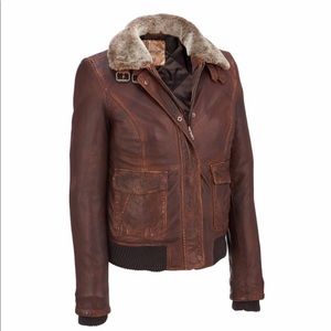 Wilson’s leather brown mustang vintage lamb bomber